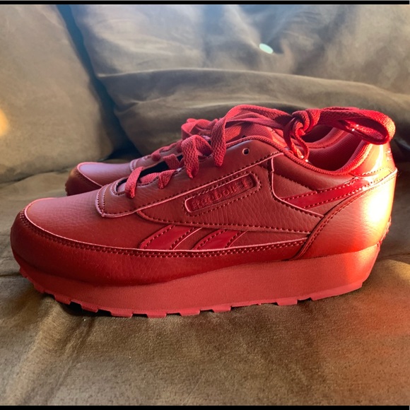 Red REEBOX - Picture 3 of 4